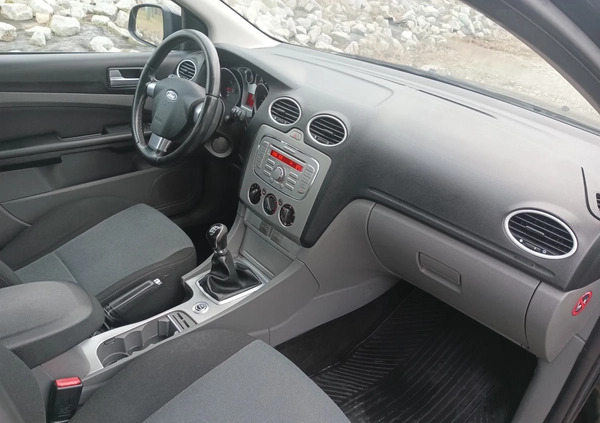 Ford Focus cena 16800 przebieg: 180000, rok produkcji 2010 z Raciąż małe 301